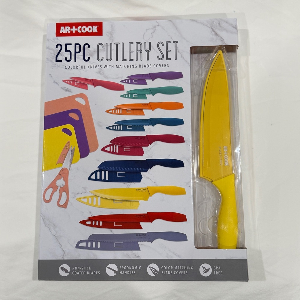 Art & Cook 25 Piece Cutlery Set Colorful Knives with Blade Covers - New in Box!
